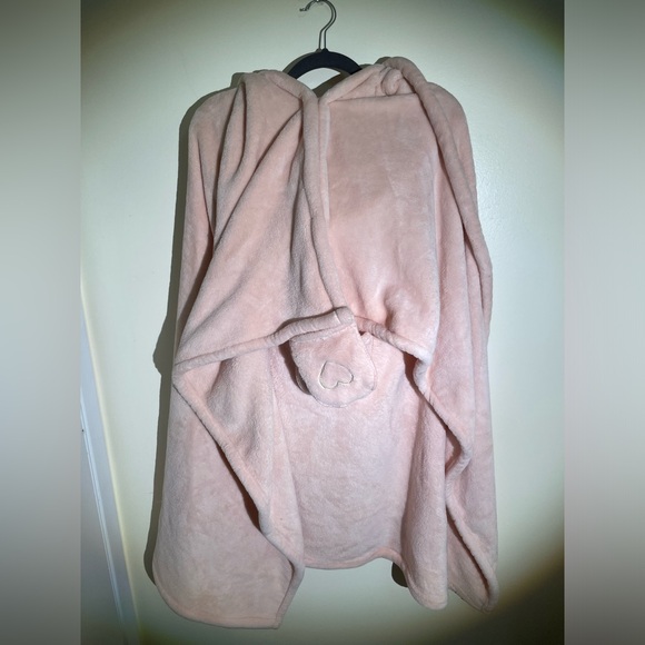 COPY - Bunny ears winter cape/robe - Picture 2 of 3